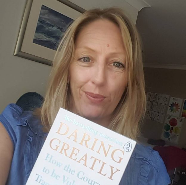 Blonde-Photo-624x621